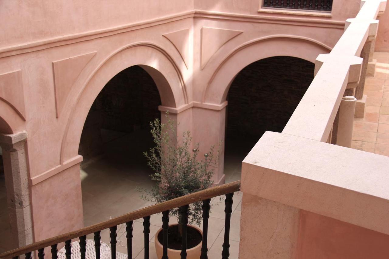 Hotel Palau Macelli Castello  D'Empuries Exterior foto